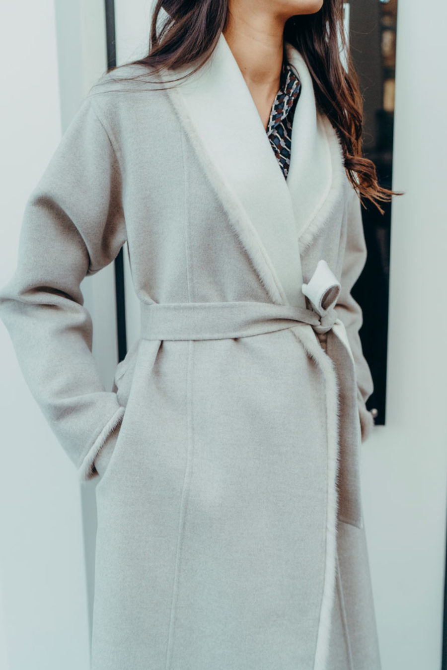 Manteau vison long avec ceinture à nouer photo