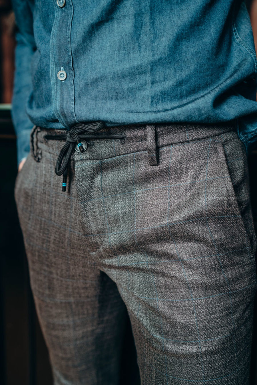Pantalon avec ceinture à nouer photo