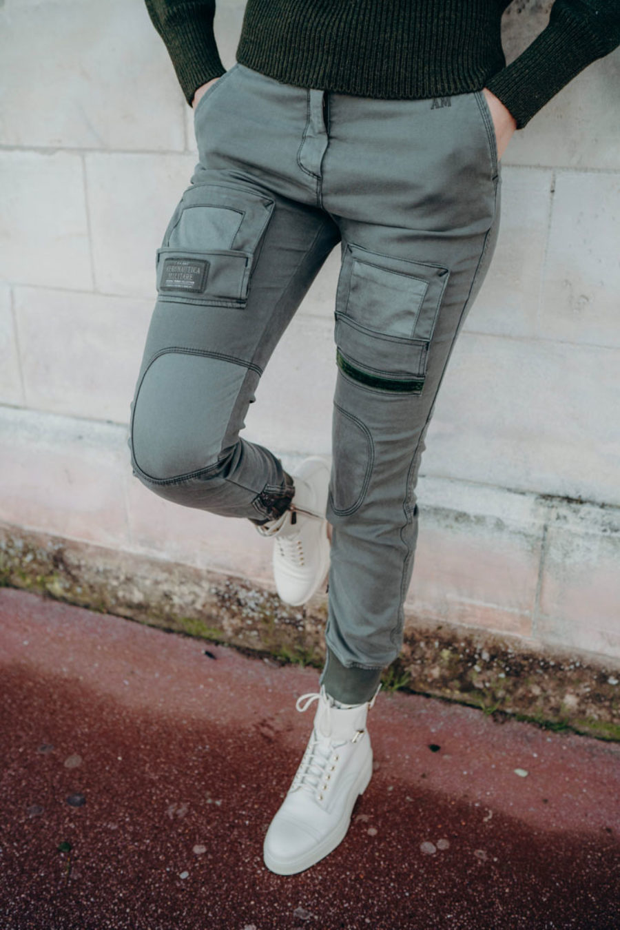 Pantalon à poches multiples photo