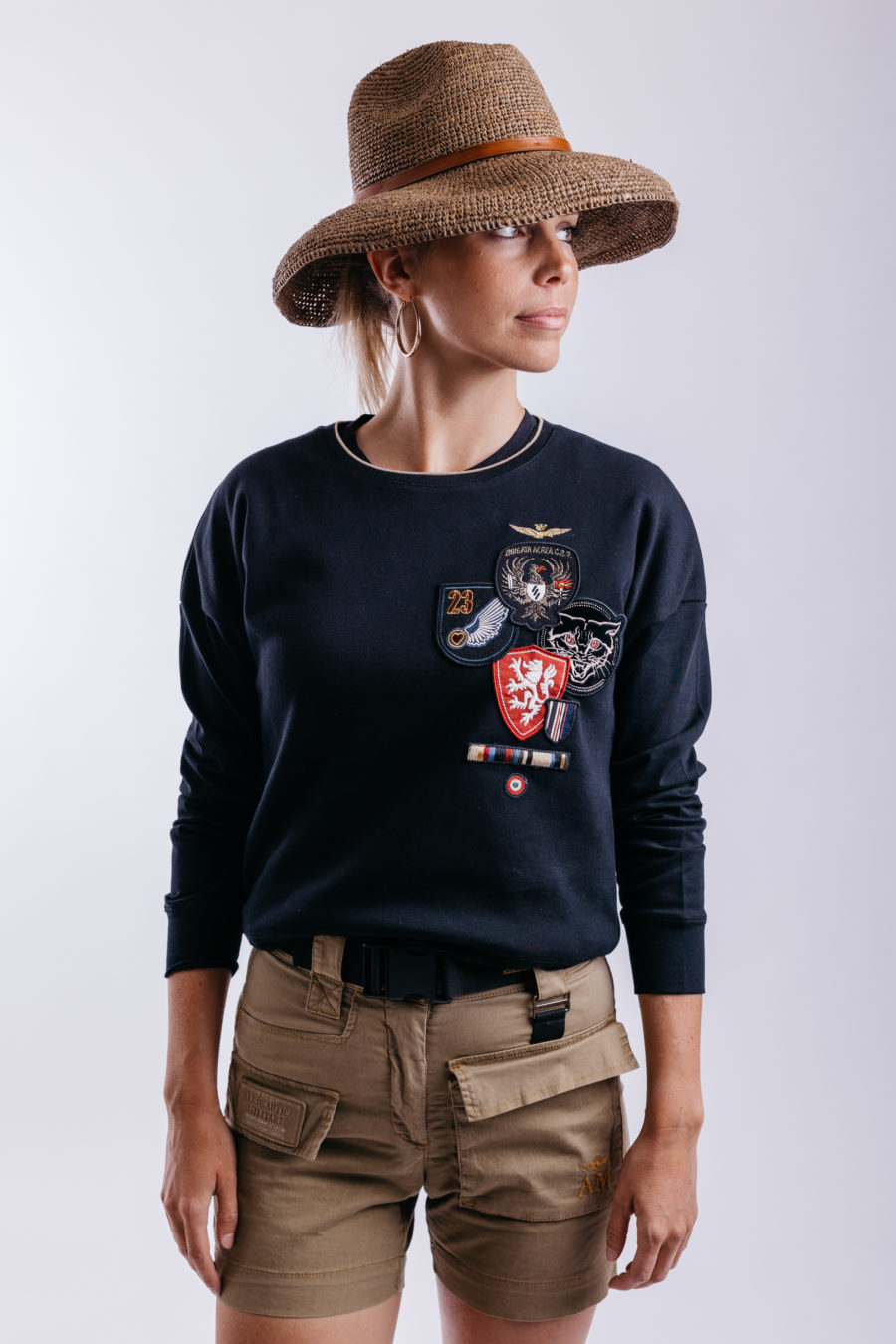 Sweat-shirt patch photo