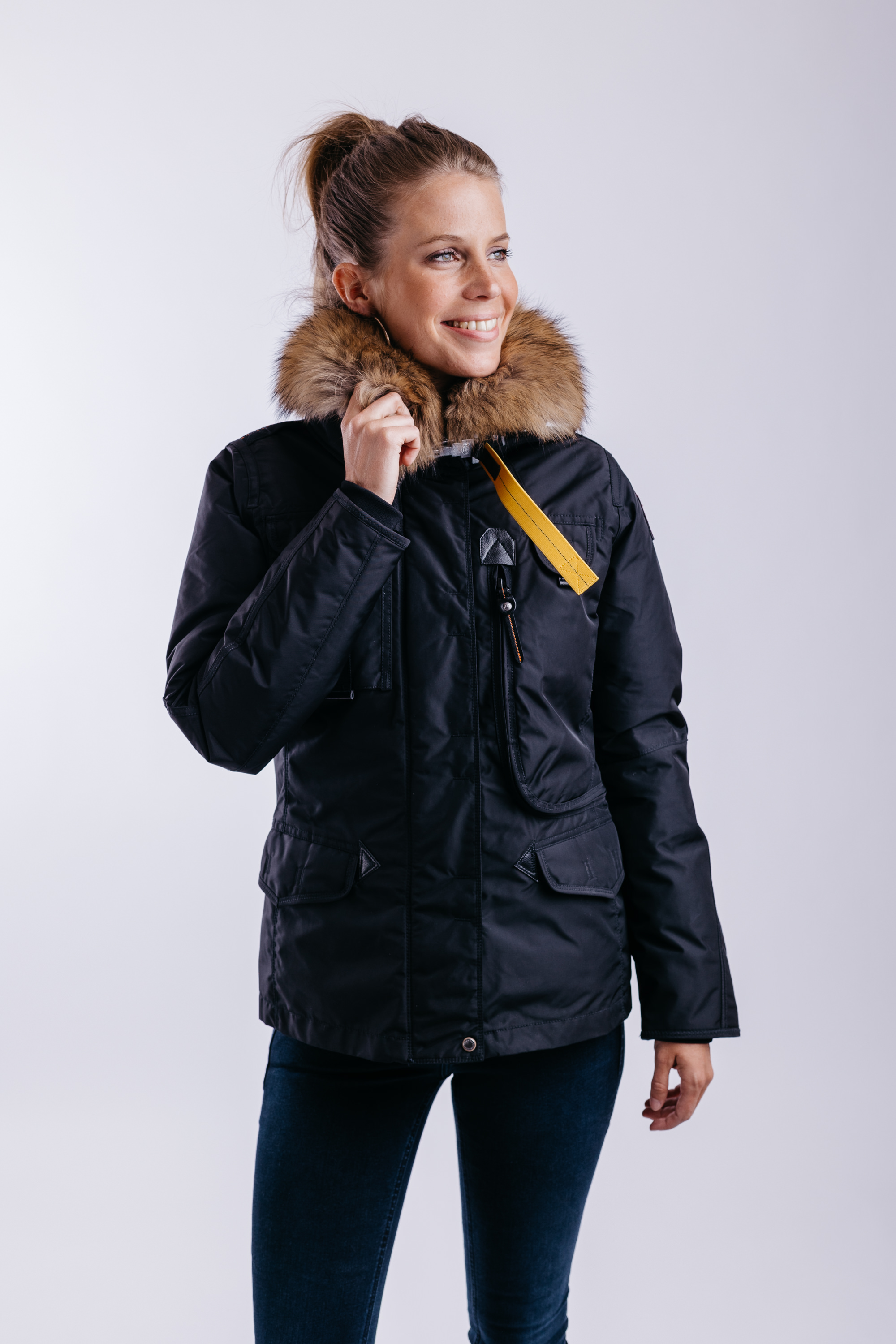 Shooting studio Events silhouette juin 2021 917 Shooting studio Events silhouette juin 2021 917