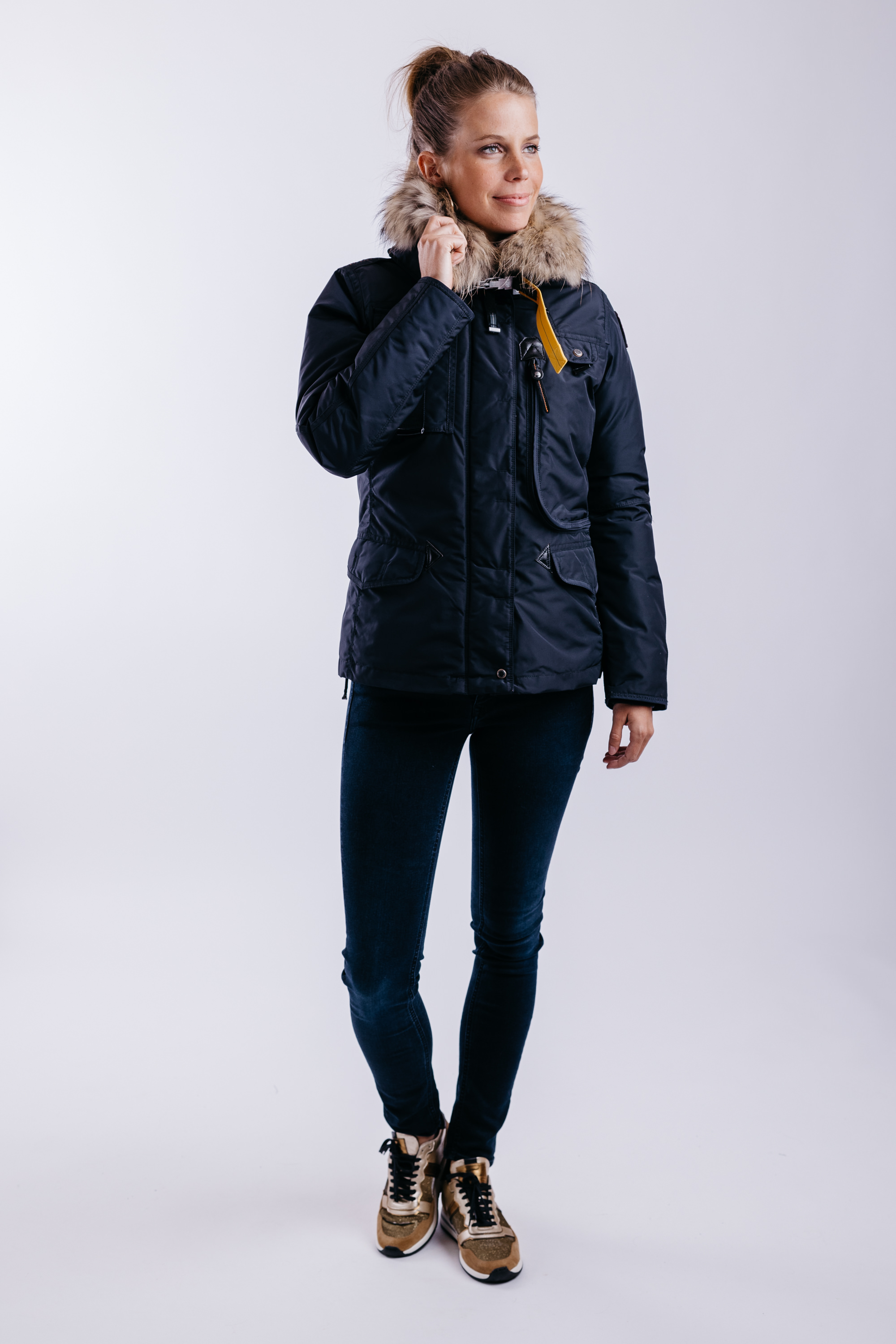 Shooting studio Events silhouette juin 2021 933 Shooting studio Events silhouette juin 2021 933