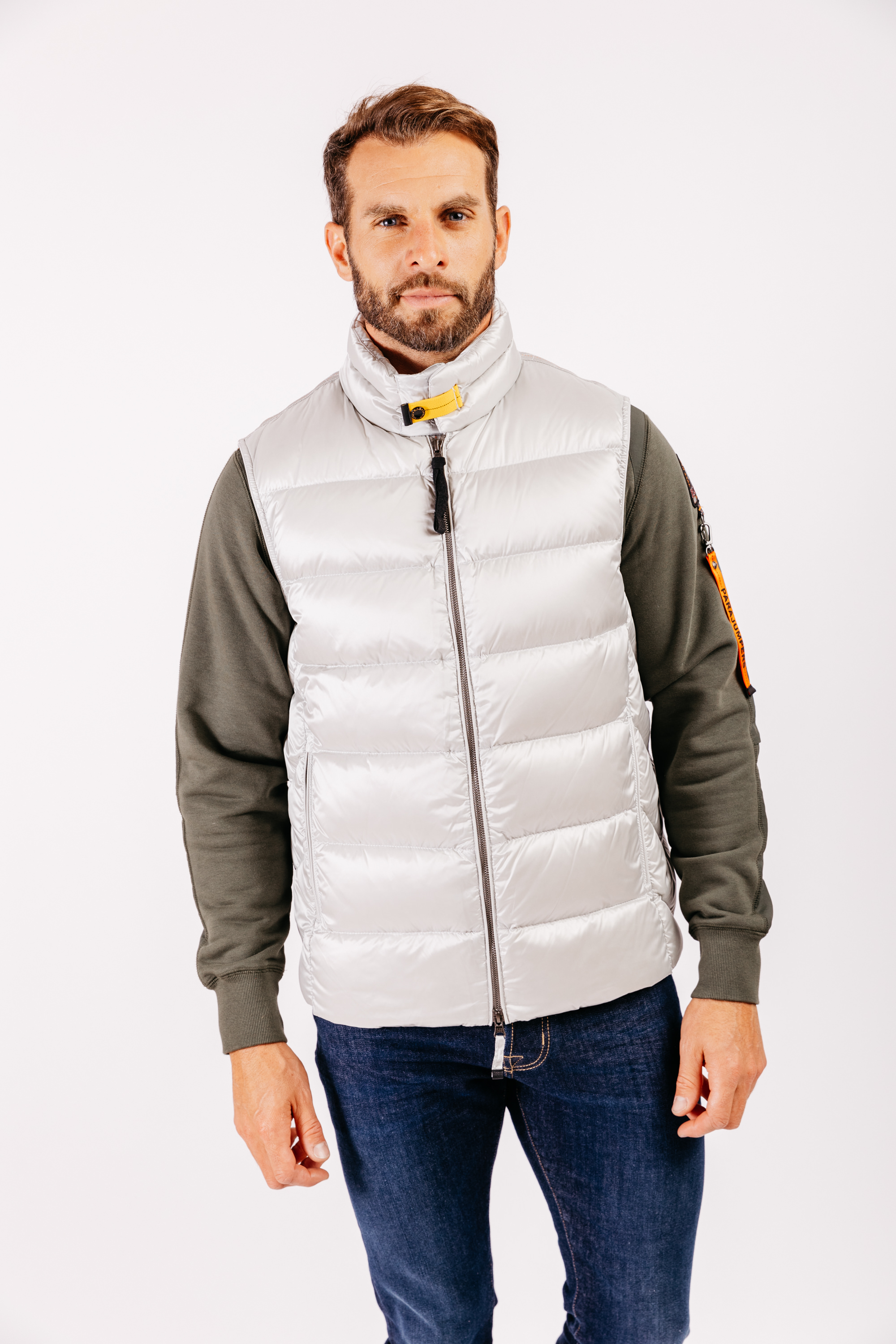 Jeordie man Mist white Events studio Septembre 21 1490 Jeordie man Mist white Events studio Septembre 21 1490