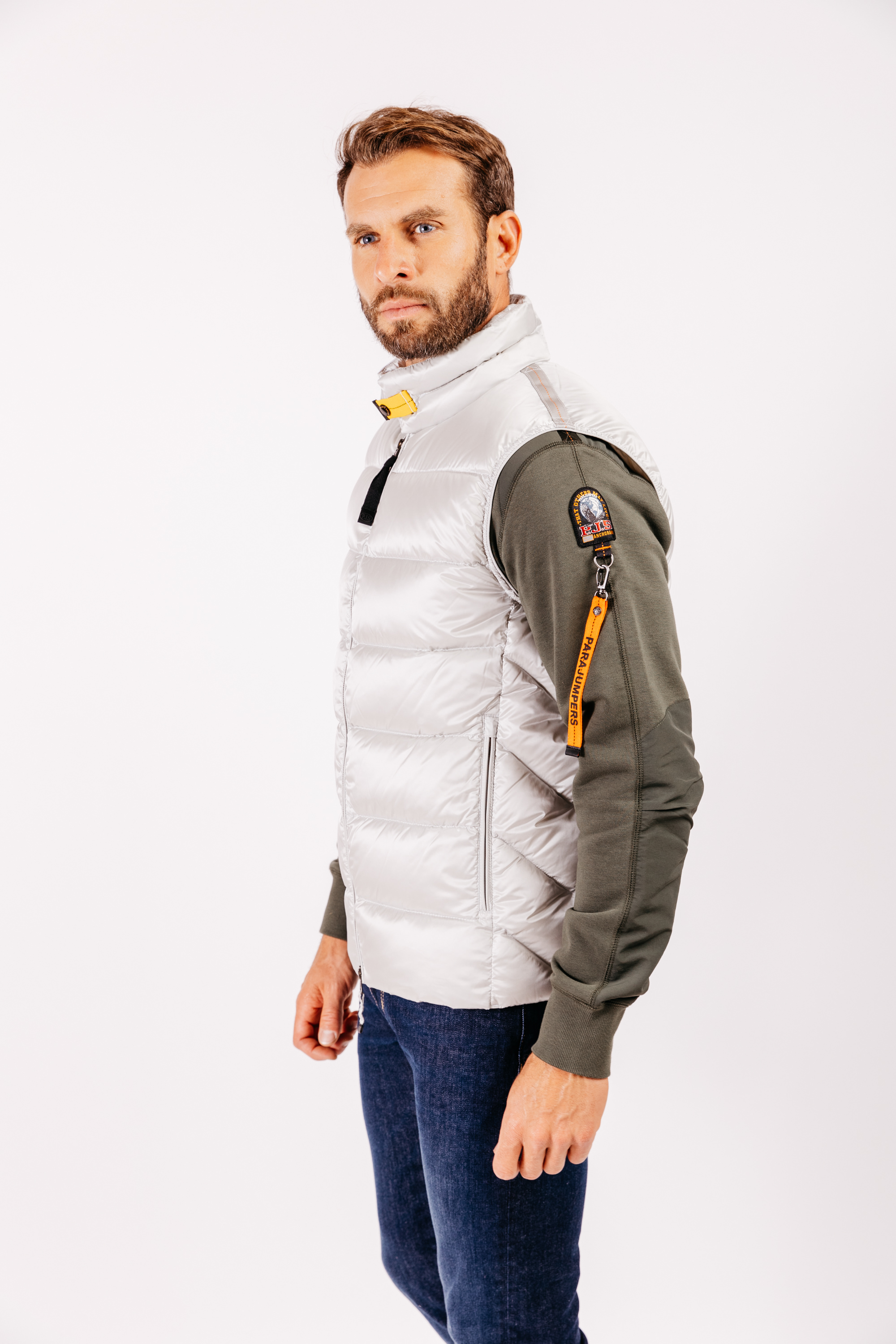 Jeordie man Mist white Events studio Septembre 21 1493 Jeordie man Mist white Events studio Septembre 21 1493