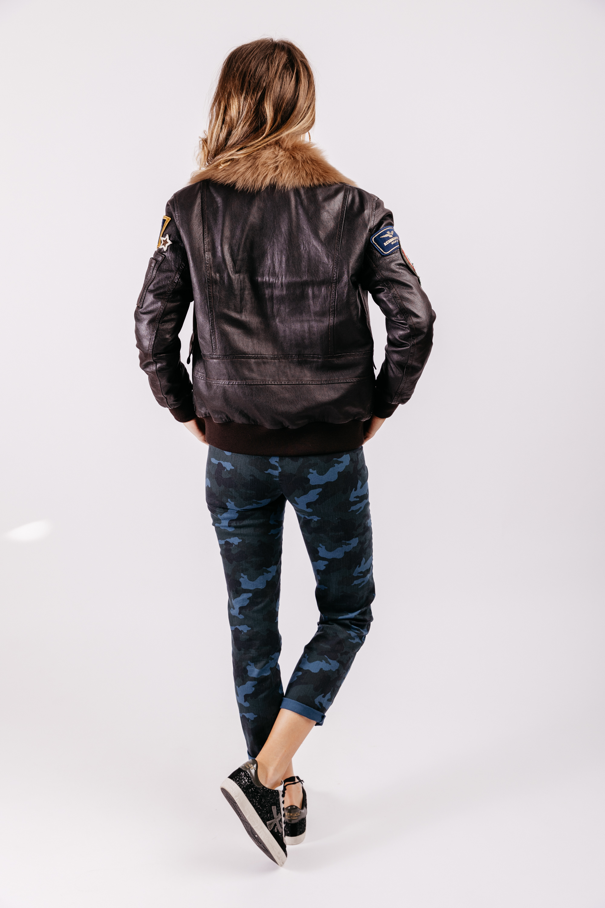 Look 1 Veste en cuir Events studio Septembre 21 22 Look 1 Veste en cuir Events studio Septembre 21 22