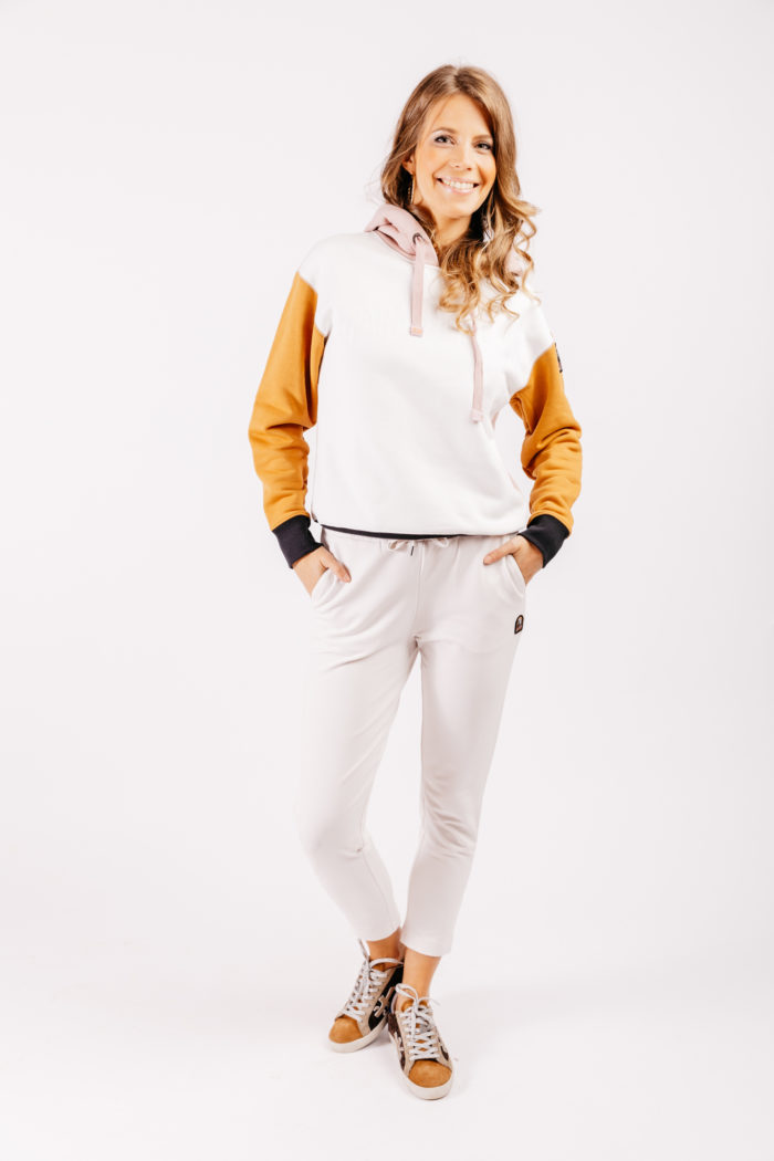 Look 10 sweat shirtEvents studio Septembre 21 366