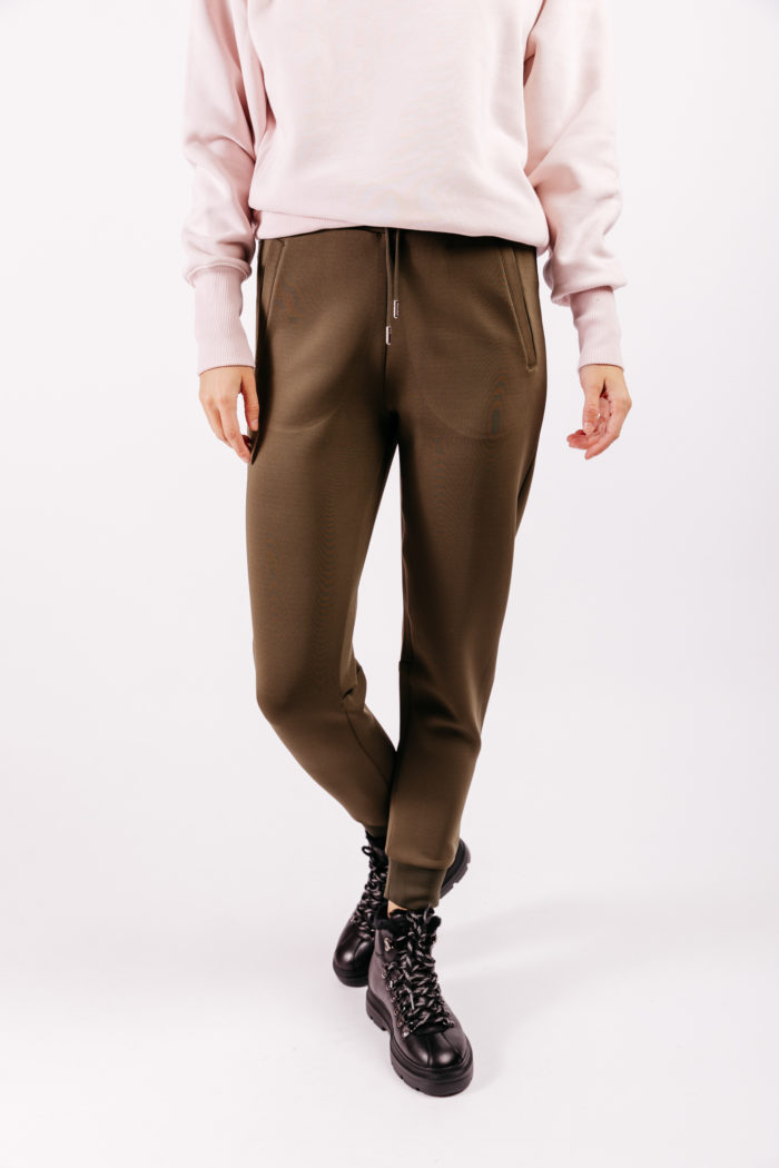 Look 6 jogging pantalon Events studio Septembre 21 224