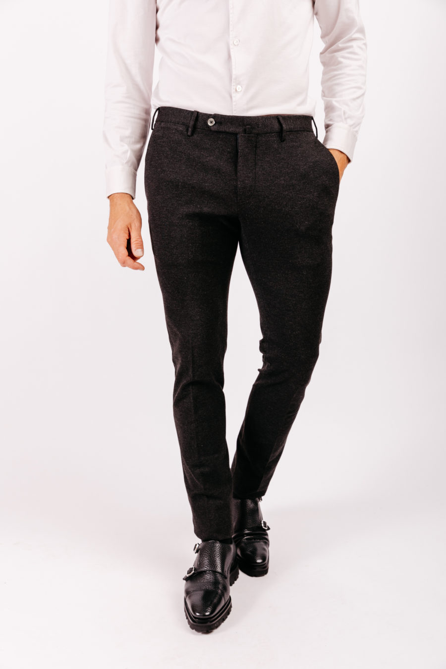 Pantalon extra slim photo