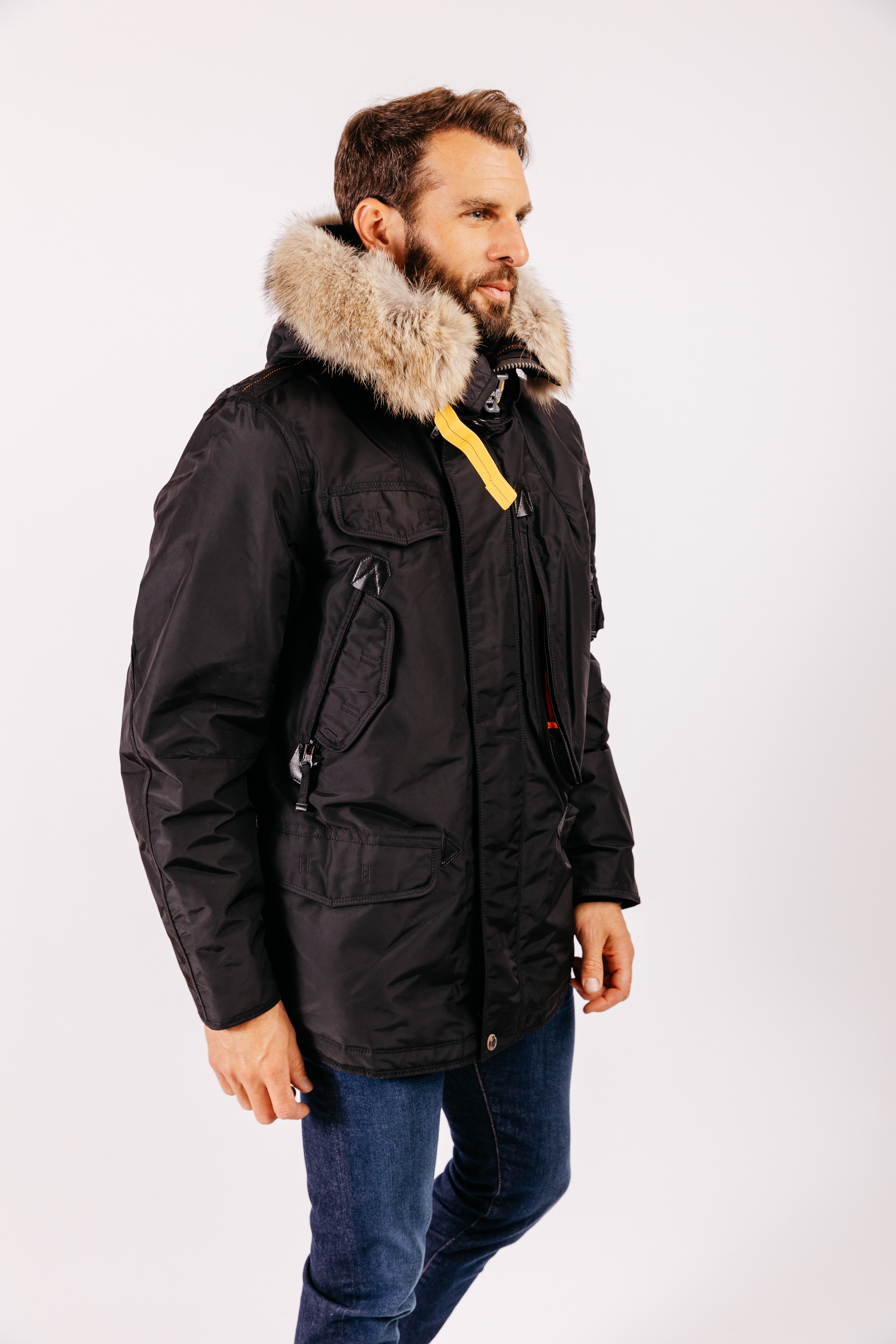 Right hand man Black Events studio Septembre 21 1259 Right hand man Black Events studio Septembre 21 1259