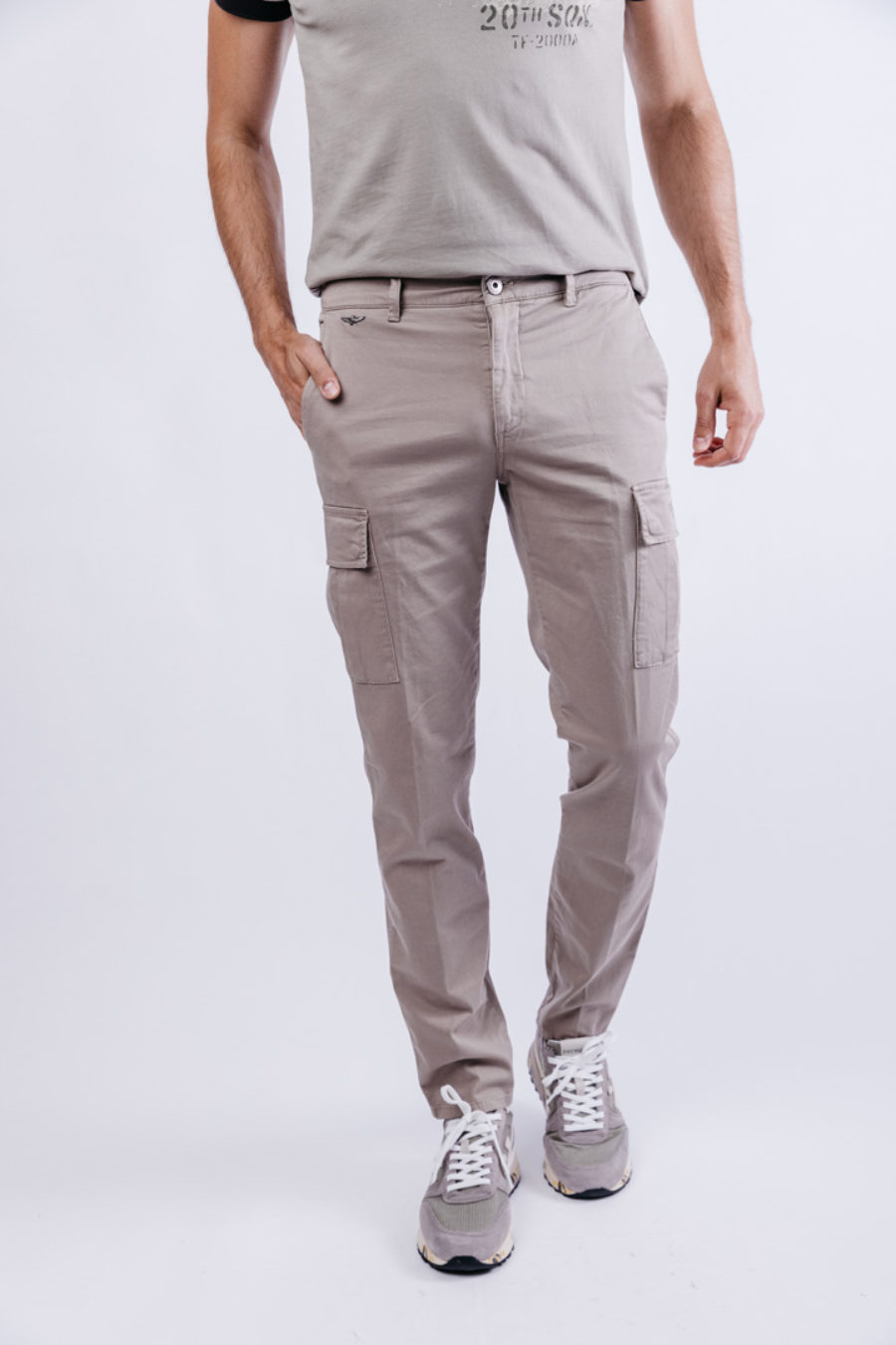 Pantalon cargo photo