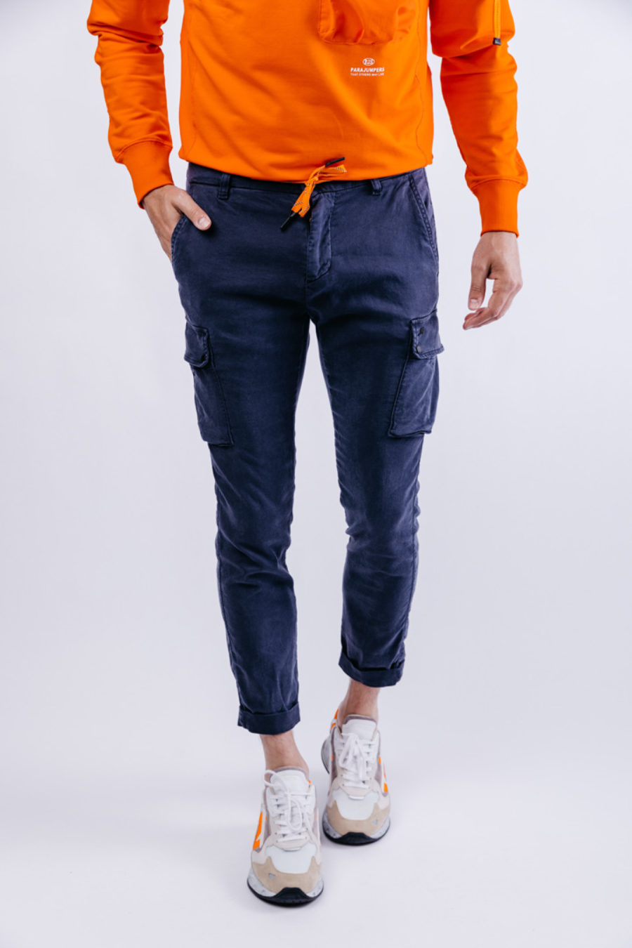 Pantalon cargo photo