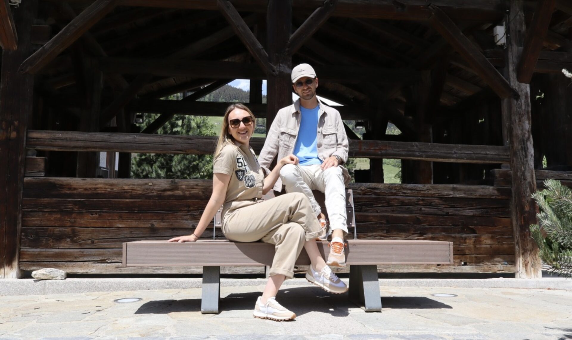 COUPLE FAMILY